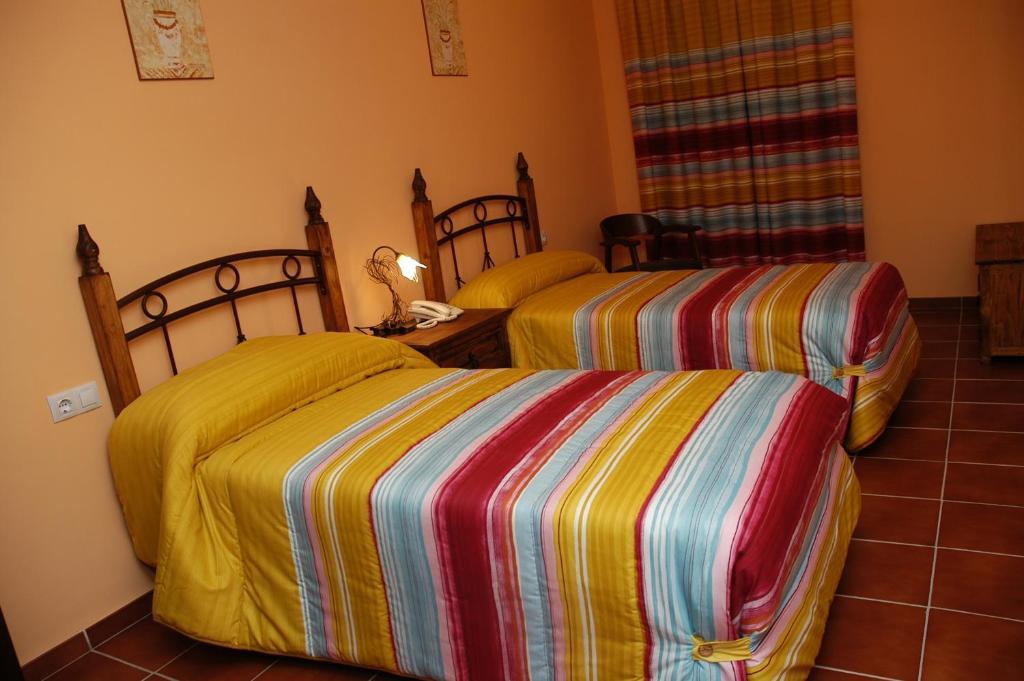 Hotel Rural Los Chaparros Freila Room photo
